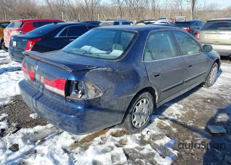 2001 Honda Accord 2.3 Lx z USA, uszkodzony, nr VIN 1HGCG564X1A111099